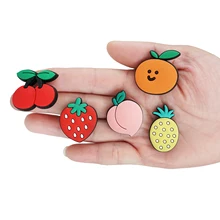 Breloques de chaussures adorables, 2 pièces/lot, pêche fraise ananas cerise Orange, décoration de chaussures, joli style pour cadeau pour enfants 