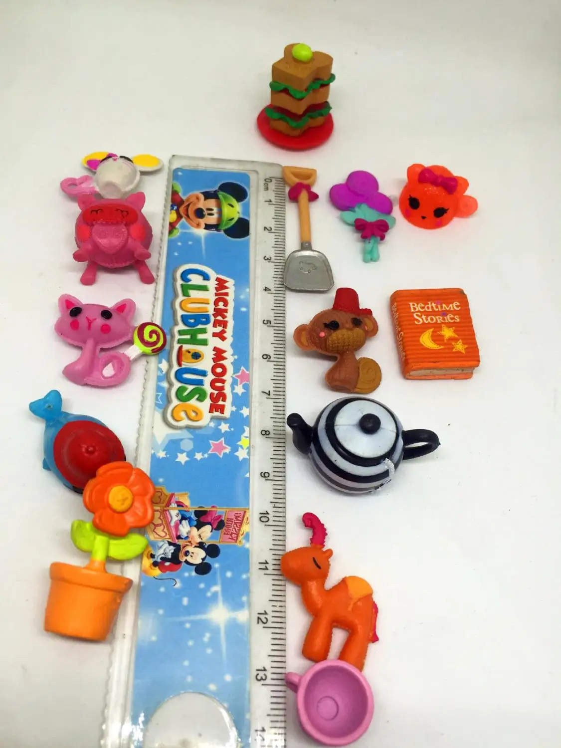 50 шт./лот, Мультяшные фигурки Lalaloopsy, аксессуары, милые Мультяшные животные для девочек, мини игрушки для девочек, Подарочная капсула на день рождения