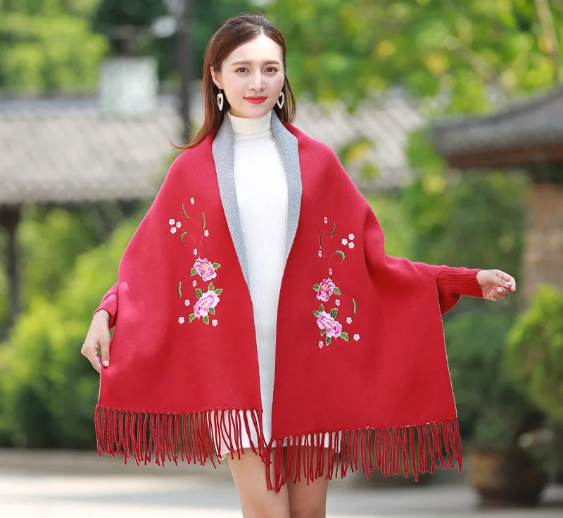 wine red Новое модное высококачественное вышитое пончо Осень Зима Новое плотное большое теплое шаль женское удобное мягкое уличное пончо - Цвет: wine red