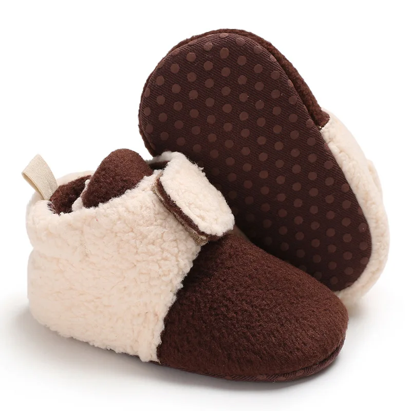 Милые зимние теплые детские туфли для первых шагов; леопардовые детские мокасины из овечьей кожи; Bebe; обувь с застежкой-липучкой на высоком каблуке для детей 0-18 месяцев - Цвет: chocolate