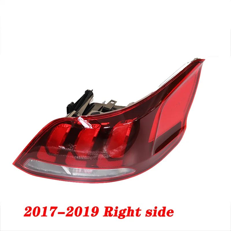 peugeot 301  17-19 rear light