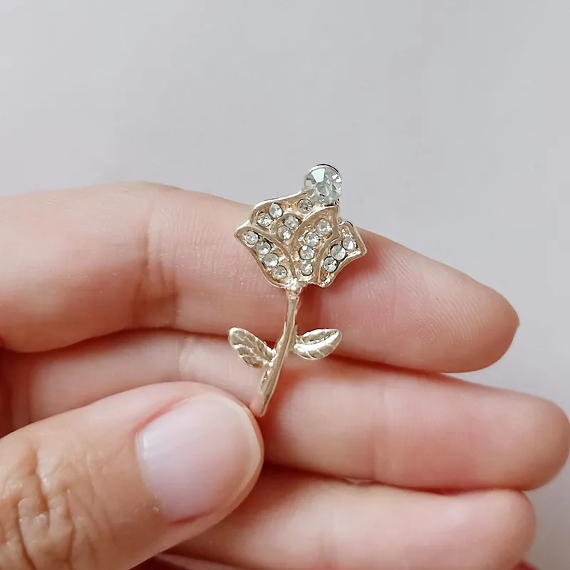 

50pcs 15*31mm Gold Color Crystal Rose Flower Charm Pendants for Clothing DIY Handmade Hairpin Fashion Jewelry Making