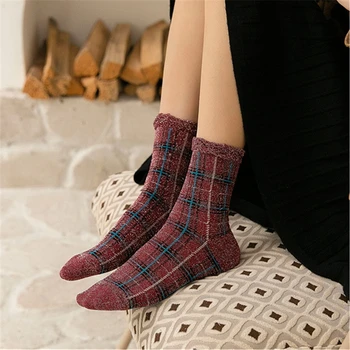 

Four seasons ladies socks British plaid retro women socks Literature and art Celebrity style Ladies College Style