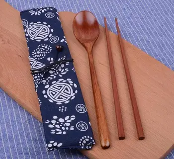 

2019 Japanese Wooden Chopsticks and Spoon with Cloth Bag Portable Tableware Set Wedding Favors Party Return Gift