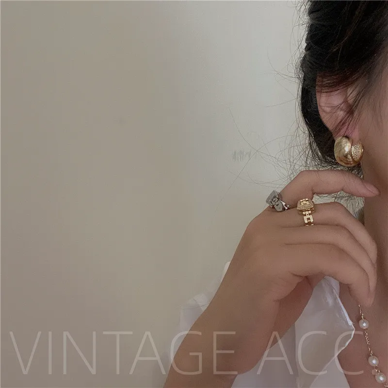 Hdf84b575e26742baa75bd205f7734c7fd