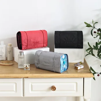 

Embroidered multi-function makeup bag can be divided into large capacity travel convenient makeup bag 2020 new style