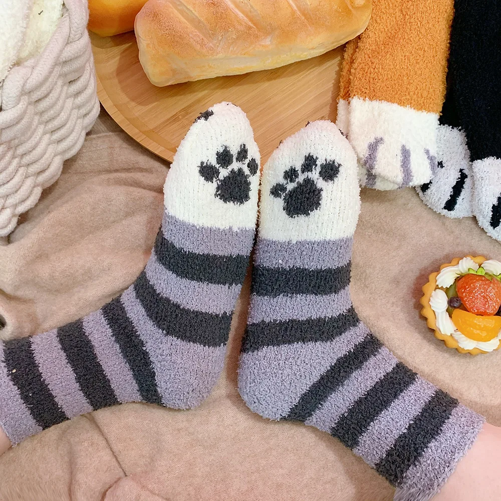 Носки с кошачьими лапами зимние утолщенные теплые плюшевые коралловые носки без пятки милые домашние носки-тапочки с когтями кота