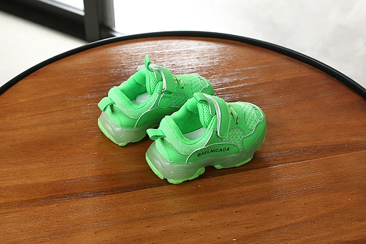 Детская обувь для отдыха на мягкой подошве; Новинка года; нескользящая обувь на плоской подошве для маленьких мальчиков и девочек 0-1 лет; крутая обувь