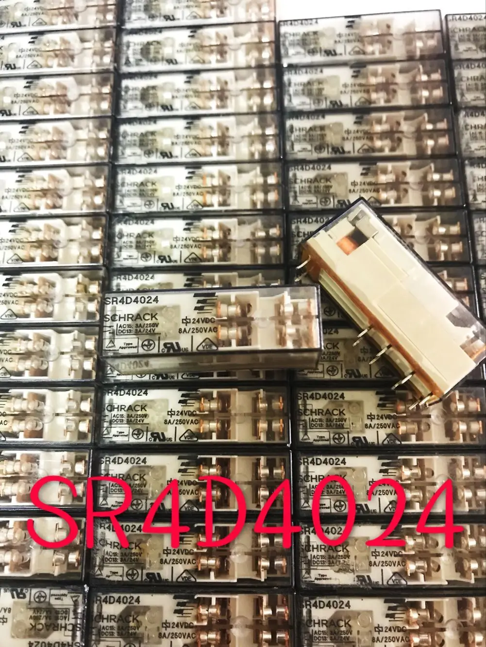 

IN STOCK 24V relay SR4D4024 3-1415055-1 24VDC SR4D4024-24VDC 24V 24VDC DC24V 8A 250VAC 10PIN