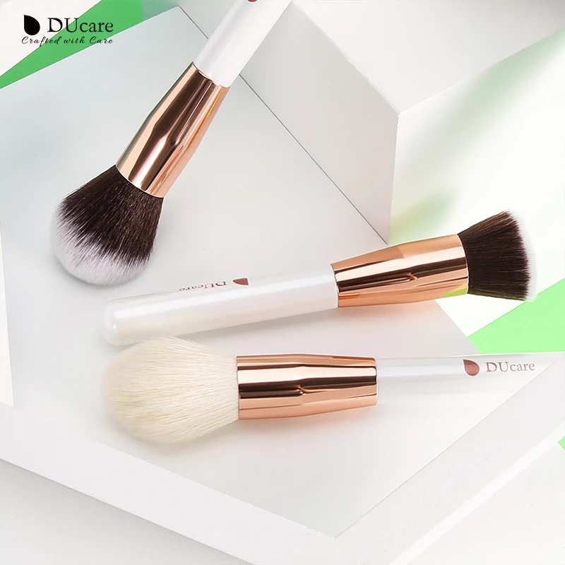 Pincéis de Maquiagem Ducare Escovas Pérola Branco Vermelho Preto Conjunto Profissional Beleza Compõem Escova Natural Fundação Cabelo pó Blushes - 12 Cheap Aplicador de sombra