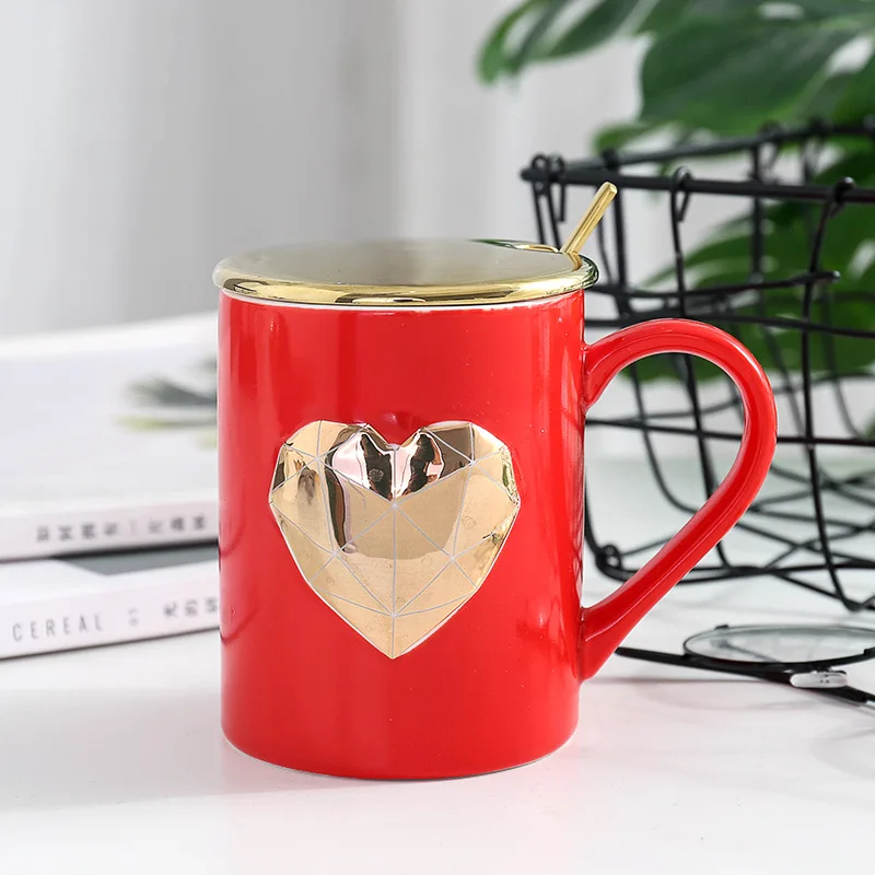 "Emboss Heart" Современное красивое керамическое кружка с Ложка Крышка чайная чашка для кофе с молоком домашняя офисная кружка подарок для влюбленных