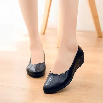 

Casual flats female summer shoes cheap loafers slip on leather flats woman Non-slip concise women flats