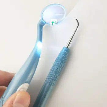 

2Pcs/Set LED Light Mini Handle Curve Angle Dental Mouth Mirror Plaque Remover Oral Hygiene Teeth Cleaning Tooth Stain Eraser