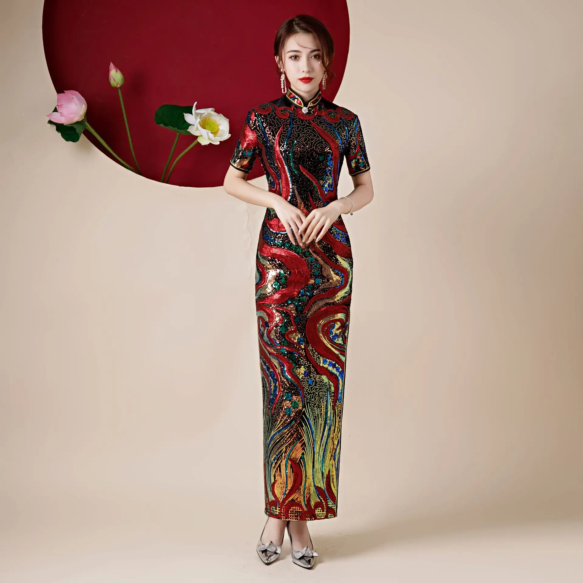 Novelty New Sexy Velvet Beads Sequins Stage Show Cheongsam Dress Retro Chinese Slim Protocol Dress Fashion New Year Qipao