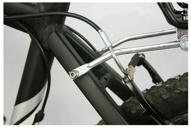 

New Style Disc Brakes Rear Rack Mountain Bike Shelf Bicycle Rear Carrier Bicycle Rear Hanger 664