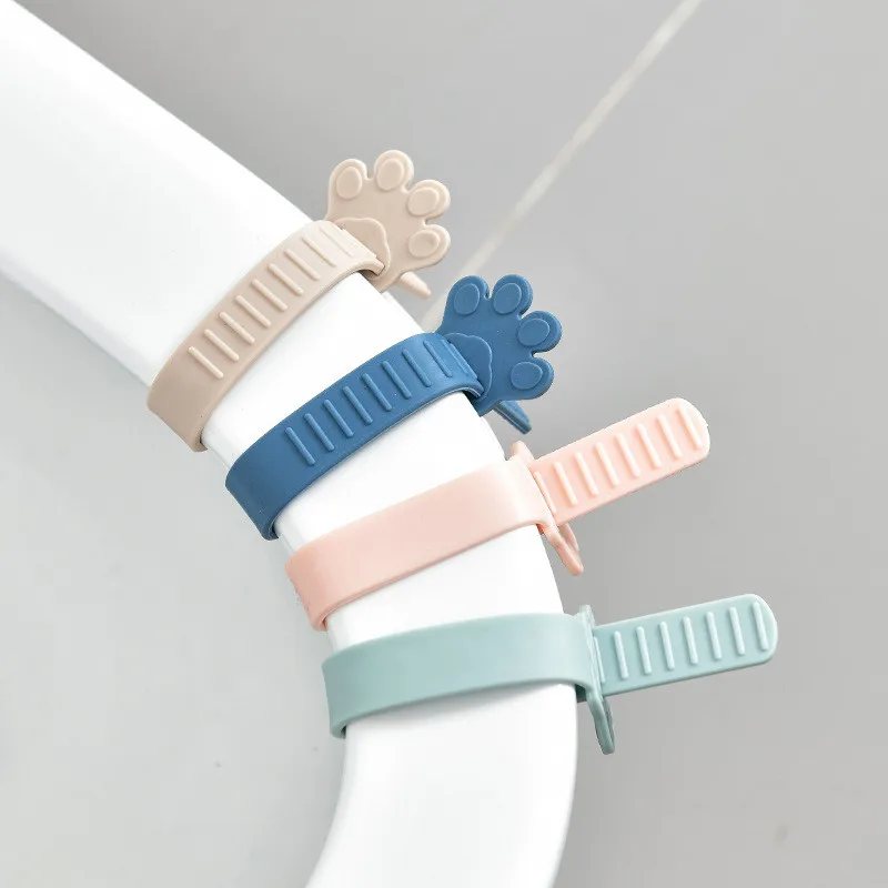 

1PC Cute Cartoon Cat Claw Toilet Seat Lifter Closestool Cover Soft Silicone Colorful Handle Toilet Cover Bathroom Supplier