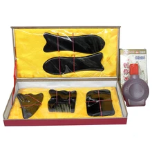 Оптом и в розницу традиционный Массажная подушка для лечения иглоукалыванием твердую коробку гуаша комплект 5 шт./компл.+ 1 шт. графике+ 1 бутылка масло для гуаша с цифрами и рожками на капюшоне; одежда