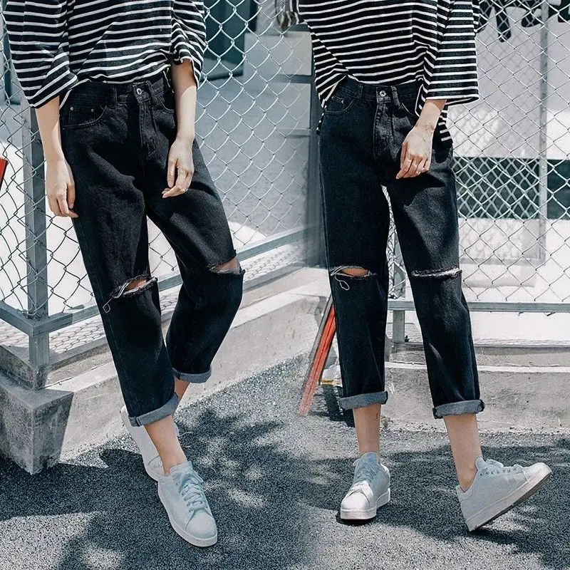 

Large Girl's Ripped Wide-Leg Loose and Plus-sized Ripped Jeans Black Jeans plus Size
