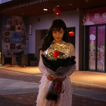 

1Pc Transparent Rose Bouquet Sphere Container Creative Balloon for Rose Decoration Rose Flower DIY Material (Black)