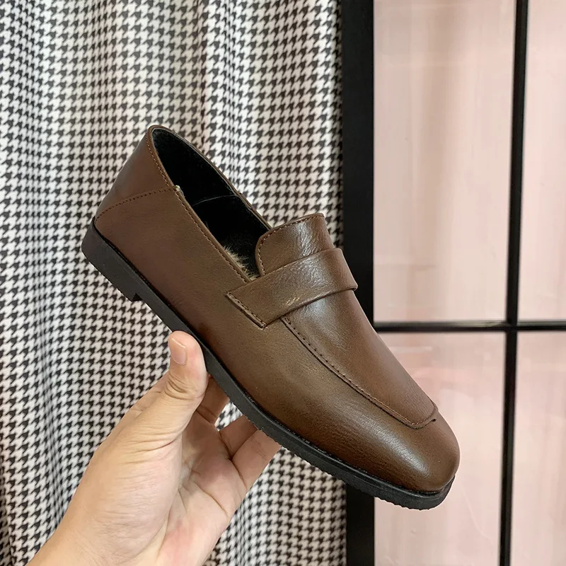 

2019 New Style Small Leather Shoes Retro British Style Wearable plus Velvet Moccosins Women's Square Head Versatile Comfortable