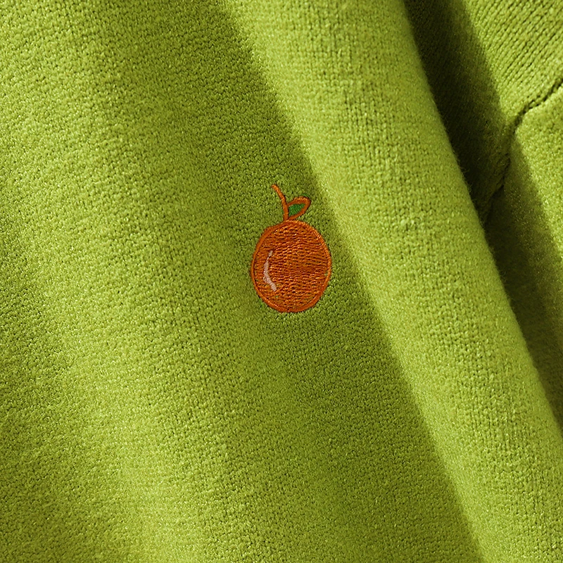 028