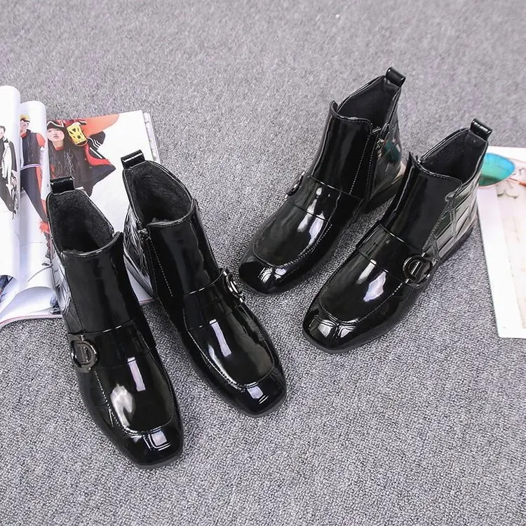 

Large size fashion boots 2020 spring/autumn new PU tie with round head square and metal buckle hundred Martin boots.