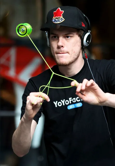 10Pcs 100% Cotton Light Professional YoYo Ball Bearing String Trick Yo-Yo Kids Magic Juggling Toy 10 Shares YoYo Rope 1.05M GYH 6