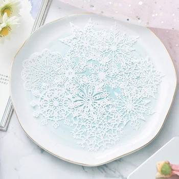 

9Pcs Vintage White Lace Paper Snowflake Icing Doilies DIY Scrapbooking Album Junk Journal Planner Decorative Craft Paper