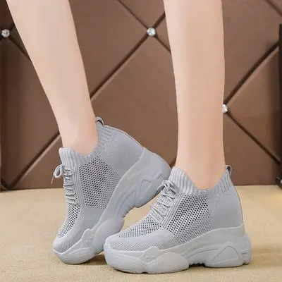 Дышащие эластичные тканевые носки; уличная женская обувь; эластичные теннисные кроссовки на платформе; Feminino; повседневная женская обувь - Цвет: Серый