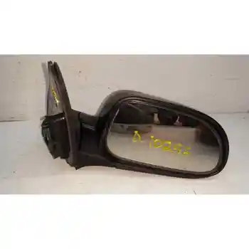 

RIGHT REARVIEW DAEWOO NUBIRA SALOON