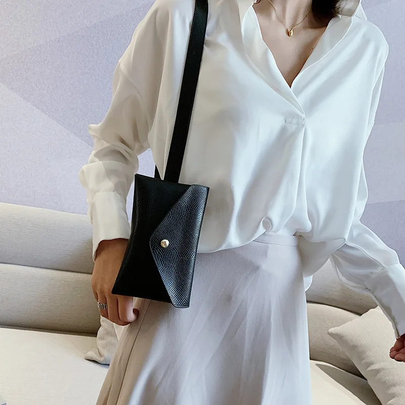 

2019 New Style Korean-style Douyin Wallet Snakeskin Chain Shoulder Oblique Chest Bag Dual Purpose Square Sling Bag Women's Bags