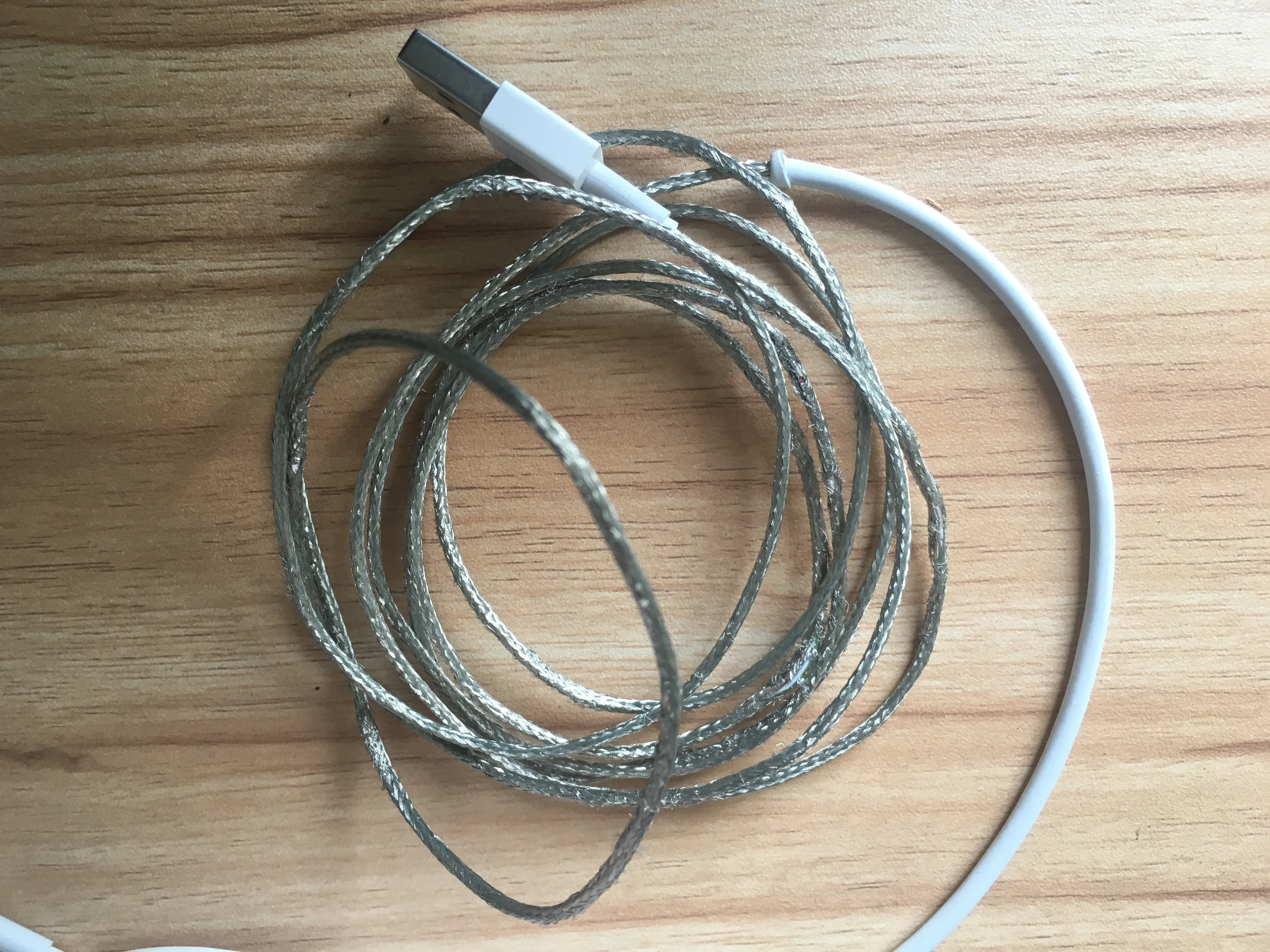 

30pcs/2m 6ft USB Data Charger usb Cable With woven mesh for iP XS XR x 8 7 11 pro max with retail box