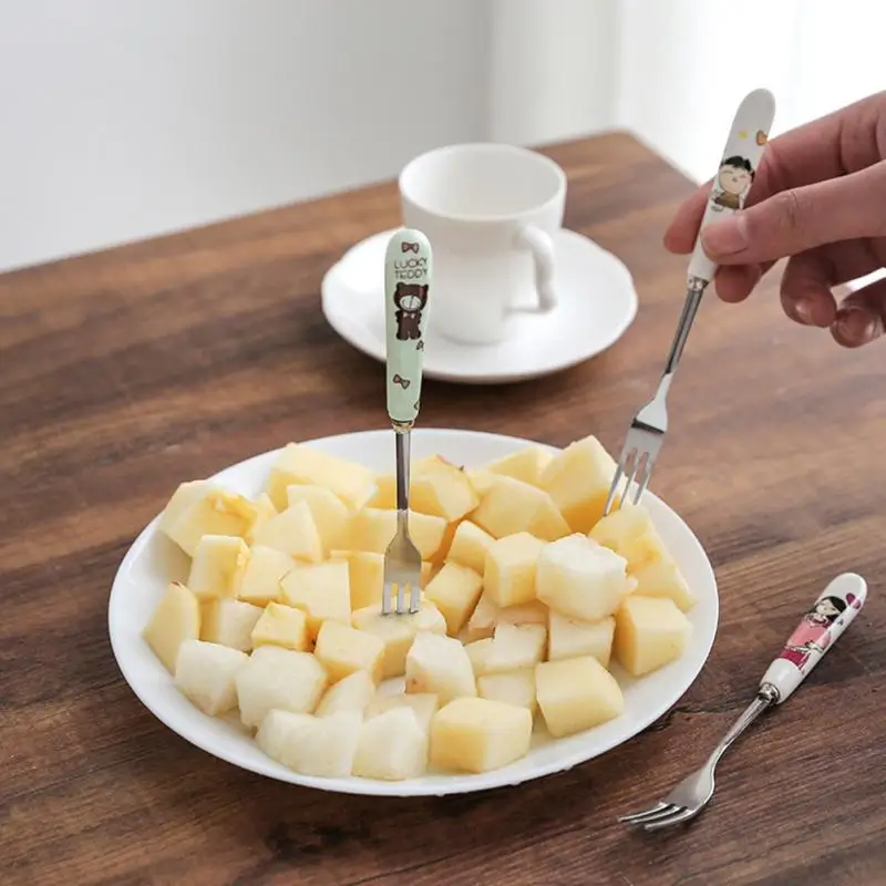 

New 1 pc Cute Cartoon Cat Stainless Steel Forks Long Handle Shaking Fruit Spoon Forks Spoon Ceramic Handle Children's dessert fo