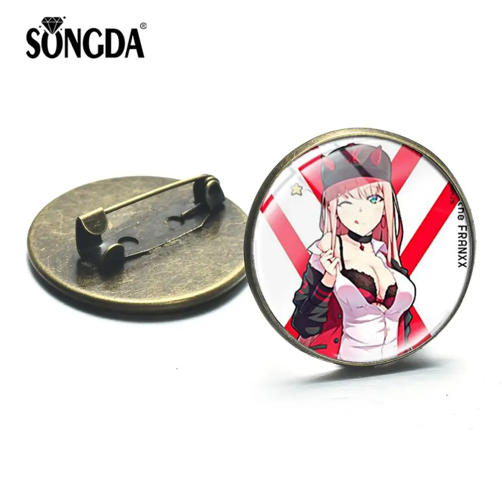 SONGDA аниме DARLING in the FRANXX Косплей брошь сексуальный ноль два Арт плакат Стекло
