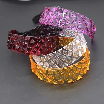 

Transparent pineapple headband European Transparent Crystal Pattern Embossed Crown Acrylic Hairband 717