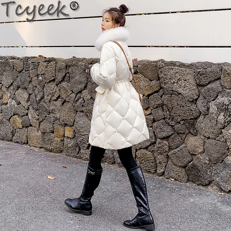 Рисунок 2 - Женский зимний пуховик 2021 года