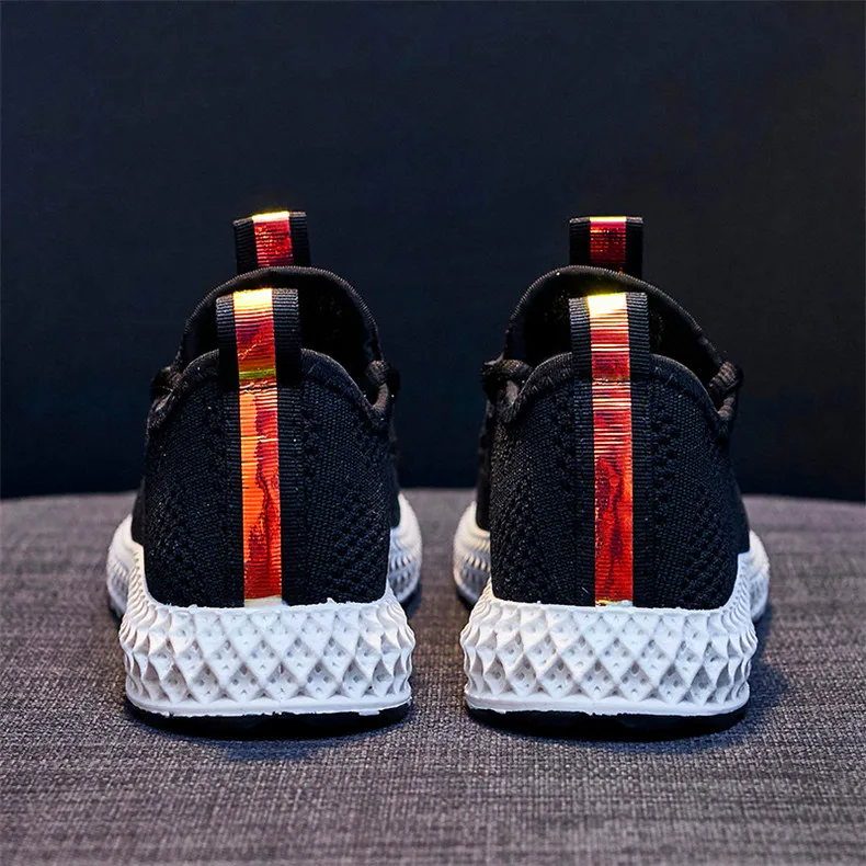 Small fresh breathable mesh soft and comfortable sports shoes women's vulcanized shoes outdoor non-slip cushioning women's shoes