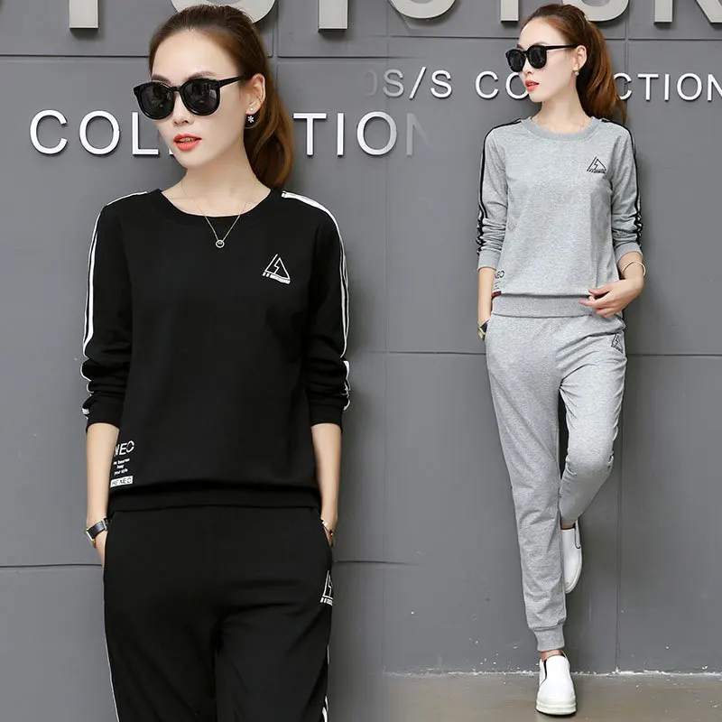 

2019 Long-sleeved Guard and Trousers Leisure Fashion Sports Round collar black Stripe Suit Women's Two-piece Suit