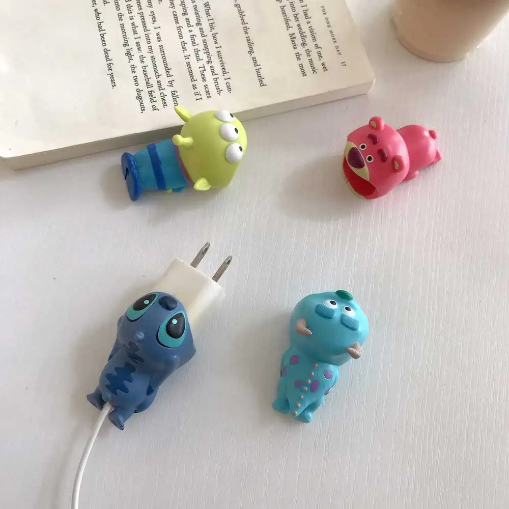 LinXiang клубничный медведь Стич Салли bite USB заглушка чехол для телефона зарядное устройство протектор для i Phone 5V1A заглушка для зарядного устройства