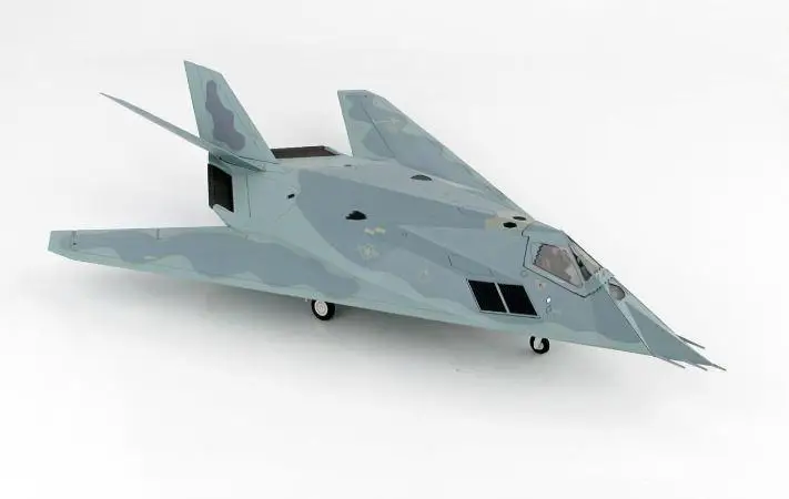Мастера хобби Lockheed F-117A серый дракон 53 ВВС США холлофан 1/72 литья под давлением