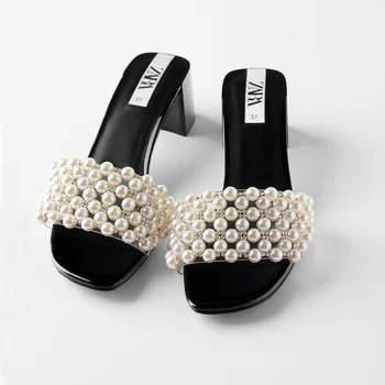 

FAMOUS BRAND SAME Design Fashion 2020 Ladies slippers and sandals Pearls Upper Block Heel Women slides