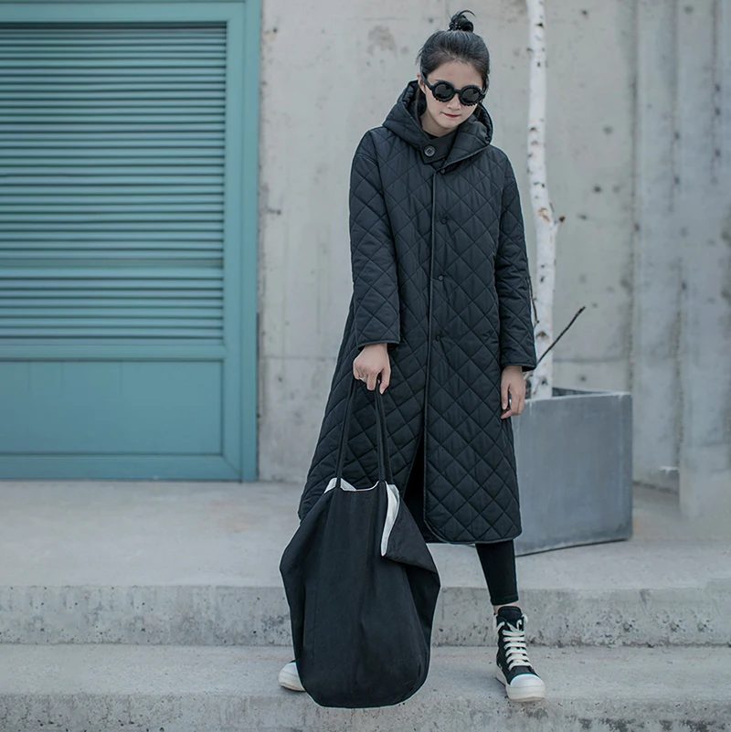 [EAM] черное пальто с капюшоном большого размера, теплое, с хлопковой подкладкой, с длинным рукавом, свободный крой, женские парки, модная новинка, Осень-зима, 19A-a822