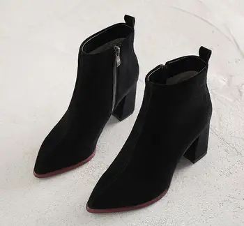 

2019 autumn and winter new retro thick with Martin boots matte plus velvet bare boots stretch boots
