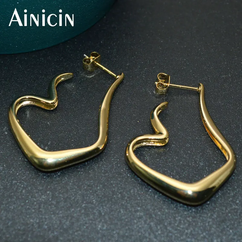 

South Korea Jewelry Twisted Geometry Fashion Women Exaggerated Earrings Gold Silver Color For Mother Girl Friends Gift 5pairs