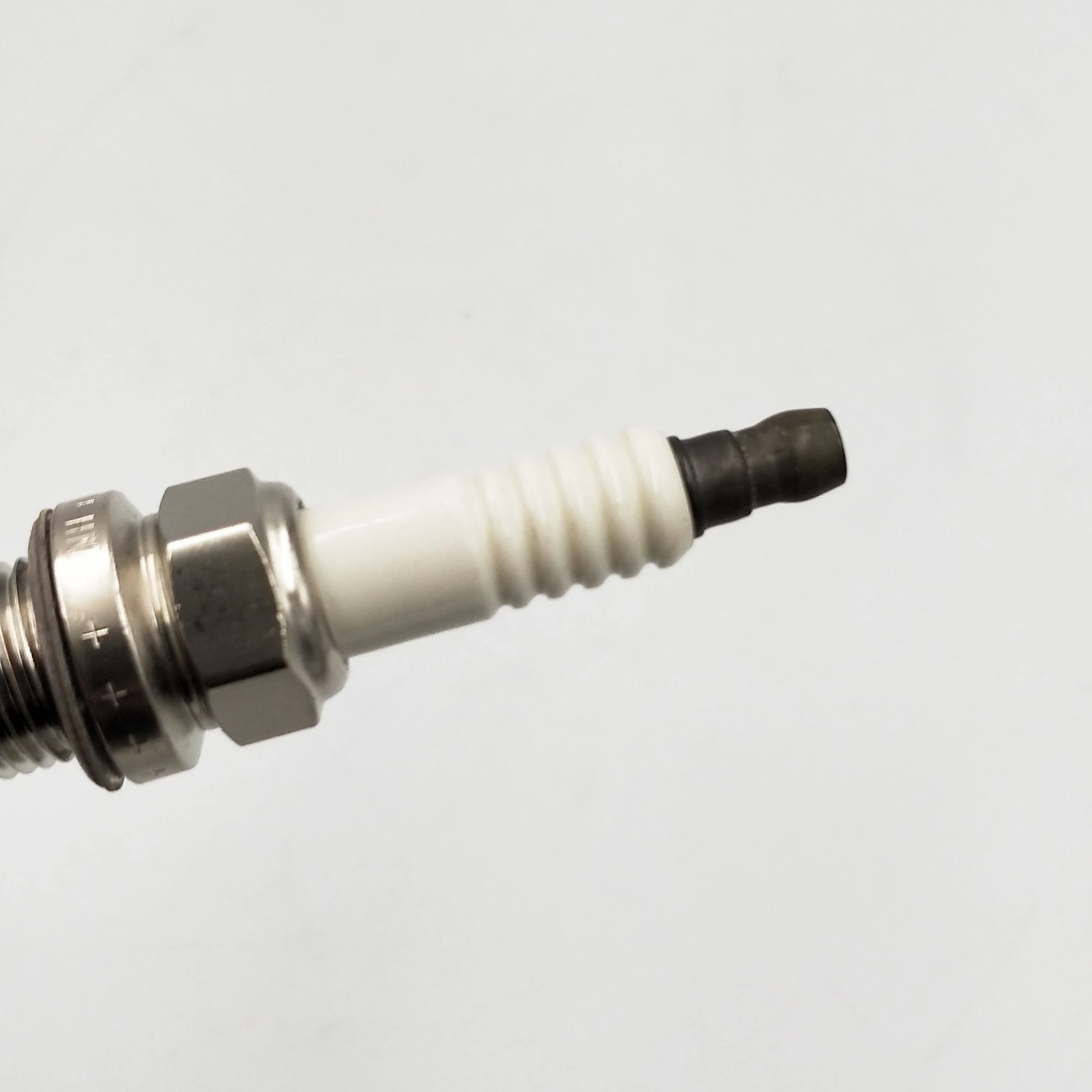8 шт Высокое качество 90919-01198 K20TR11 свечи зажигания для Toyota Avensis C-АМРИ Corona Caldina R-AV4 90919