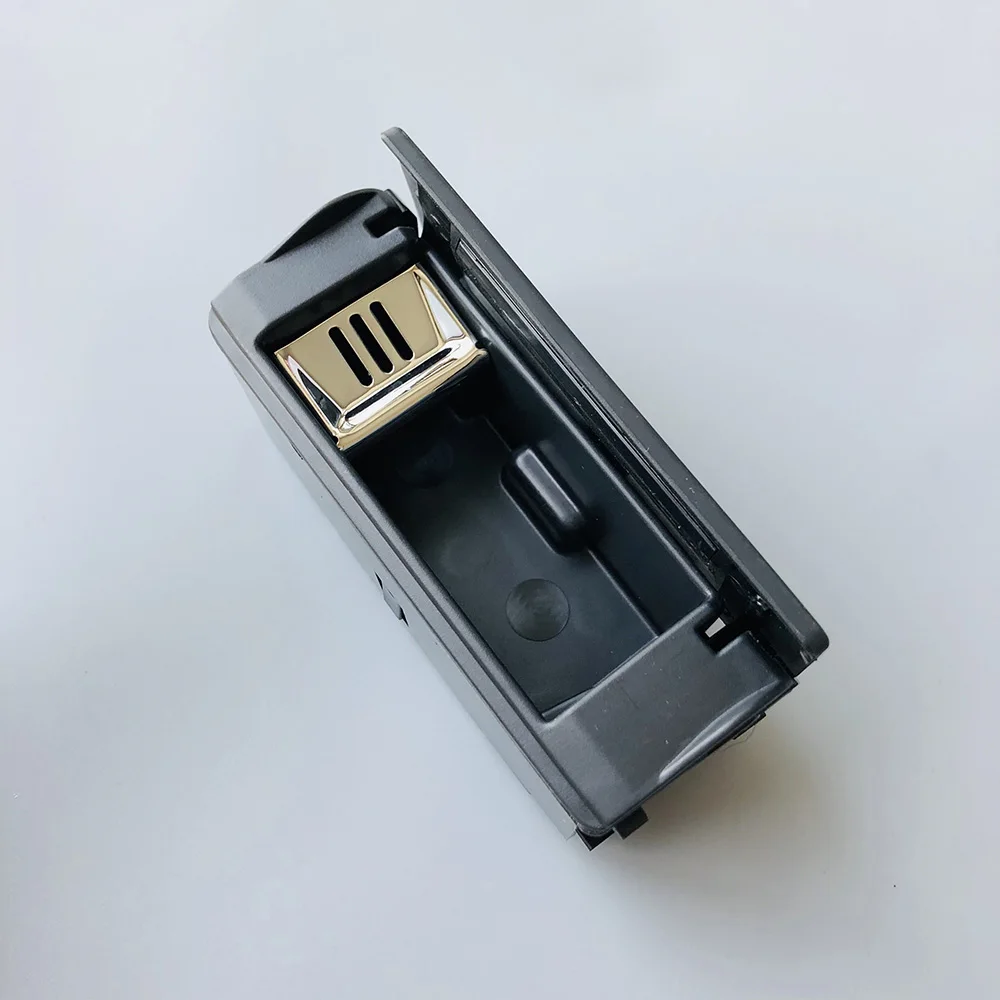 4B0857406B 4B0857405B Черная задняя дверь пепельница для Audi A6 C5 C6 1998 1999 2000 2002 2004 2006 2008 2011 - Название цвета: Right Rear Black