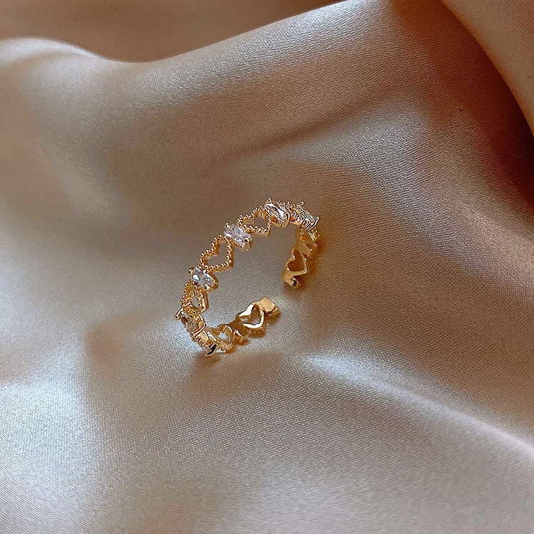 2020 South Korea’s New Hollow Heart-shaped Gold Opening Ring Exquisite Fashion Simple Index Finger Ring Women’s Banquet Jewelry