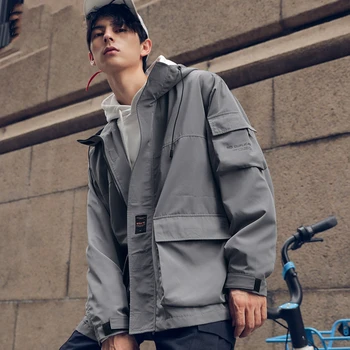 

Autumn Jacket Men Solid Windbreaker Thin Coat Male Jacket Men Streetwear Loose Outwear Hooded Safari Style Jacket Zipper Pocket