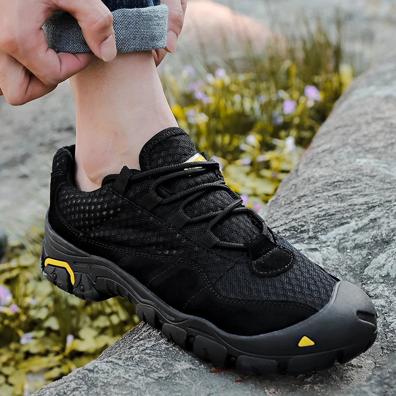 Hiking Shoes Combat Boots Outdoor Men Hiking Shoes Mesh Breathable Tactical Combat Army Boots Desert Training Sneakers Anti-Slip Trekking Shoes