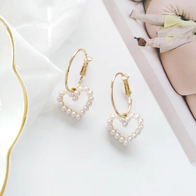 

2019 Simple Fashion Love Shape Dangle Earring Trendy Women Personality Pearl Geometric Jewelry Heart Pendant Earring